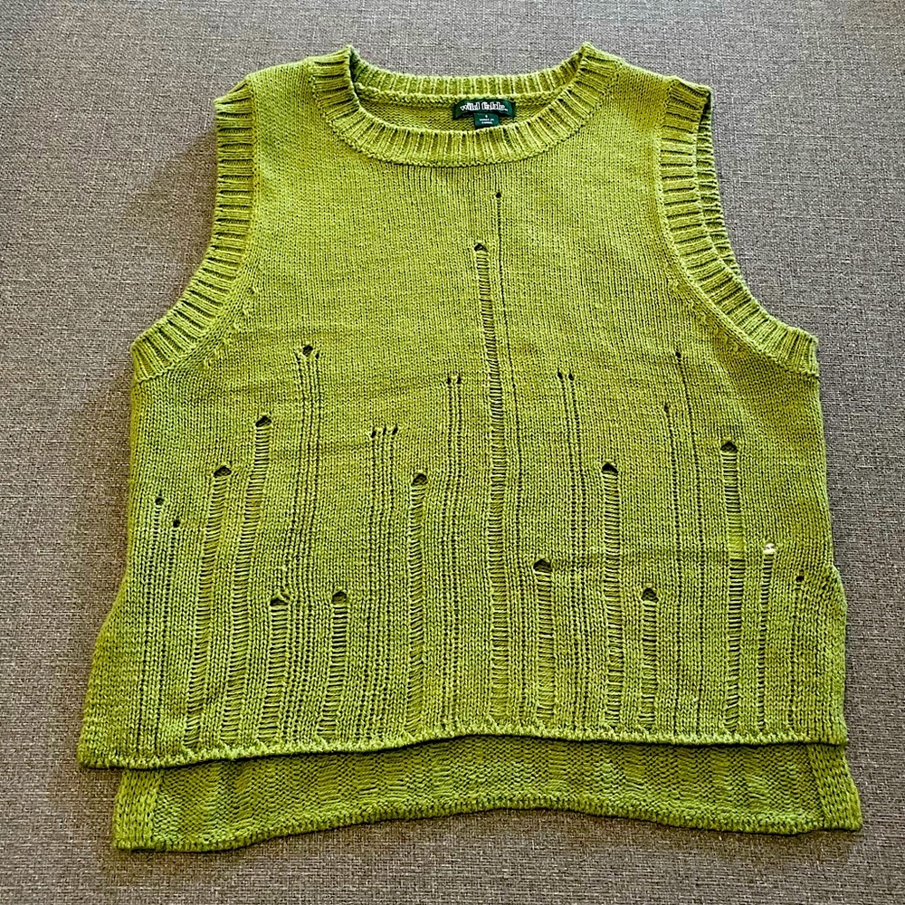 Women's Wild Fable Crewneck Destructed Sweater Tank Top size Small